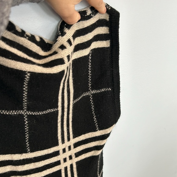 Katsumi shrug with sleeve holes M/L - Picture 5 of 7